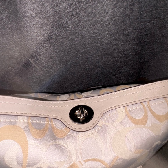 Coach *Vintage* Chelsea Optic Signature Shoulder Bag NWOT 🦄 RARE 🦄 Hobo - Picture 3 of 7